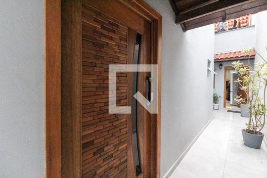 Corredor Externo de casa à venda com 3 quartos, 175m² em Jardim Norma, São Paulo