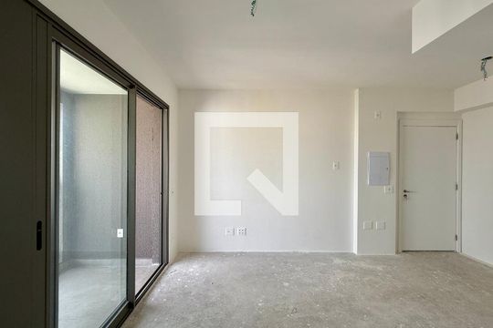 Quarto de kitnet/studio para alugar com 1 quarto, 27m² em Cidade Monções, São Paulo