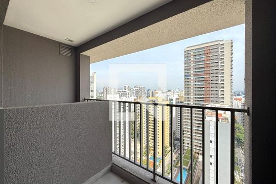 Quarto de kitnet/studio para alugar com 1 quarto, 27m² em Cidade Monções, São Paulo