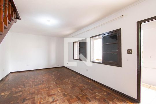 Casa à venda com 3 quartos, 163m² em São Luís, Canoas