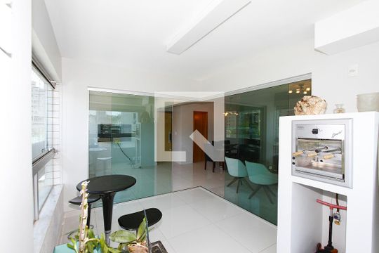 Sala de apartamento à venda com 4 quartos, 140m² em Buritis, Belo Horizonte
