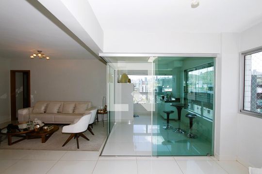 Sala de apartamento à venda com 4 quartos, 140m² em Buritis, Belo Horizonte