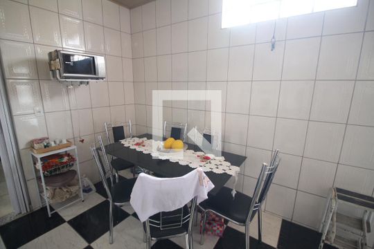 Cozinha de casa à venda com 5 quartos, 120m² em Santa Maria, Belo Horizonte