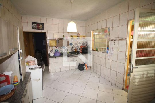 Cozinha Casa 2 de casa à venda com 5 quartos, 120m² em Santa Maria, Belo Horizonte