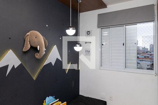 Quarto de apartamento à venda com 2 quartos, 79m² em Vila Paiva, São Paulo