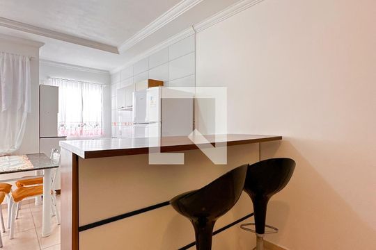 Cozinha de apartamento para alugar com 2 quartos, 65m² em Ingleses do Rio Vermelho, Florianópolis