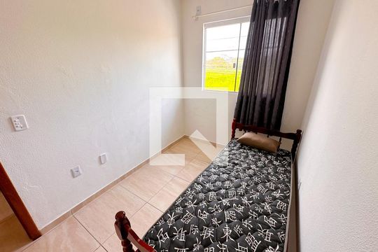 Quarto 1 de apartamento para alugar com 2 quartos, 65m² em Ingleses do Rio Vermelho, Florianópolis