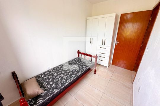 Quarto 1 de apartamento para alugar com 2 quartos, 65m² em Ingleses do Rio Vermelho, Florianópolis