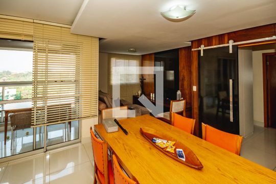Apartamento à venda com 3 quartos, 110m² em Ouro Preto, Belo Horizonte