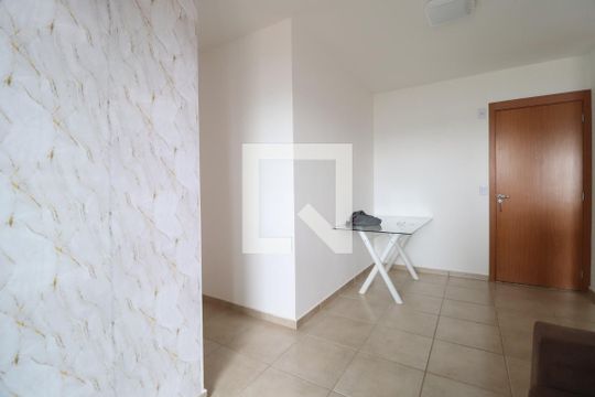 Sala de apartamento para alugar com 2 quartos, 51m² em Shopping Park, Uberlândia