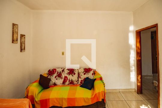 Casa à venda com 4 quartos, 160m² em Planalto, Belo Horizonte