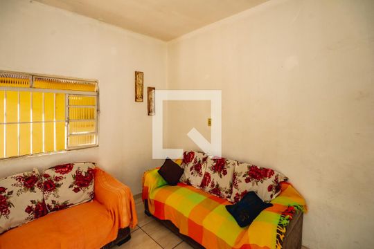 Casa à venda com 4 quartos, 160m² em Planalto, Belo Horizonte