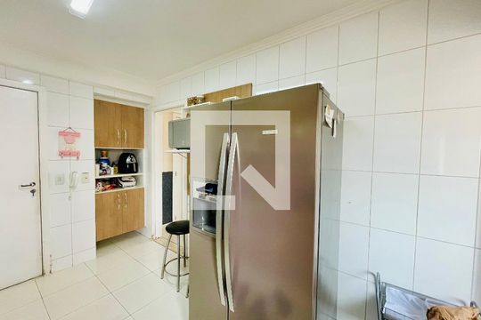 Cozinha de apartamento para alugar com 3 quartos, 135m² em Macedo, Guarulhos