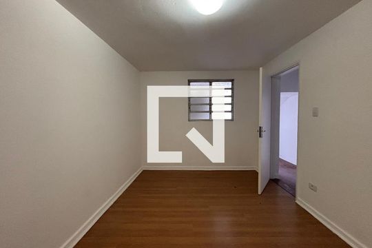 Quarto 2 de casa para alugar com 3 quartos, 217m² em Mirandópolis, São Paulo