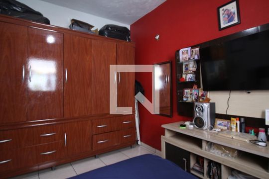 Casa à venda com 2 quartos, 124m² em Jardim Paraguacu, São Paulo
