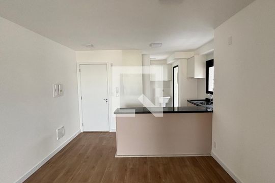 Sala de apartamento para alugar com 2 quartos, 64m² em Parque das Nações, Santo André