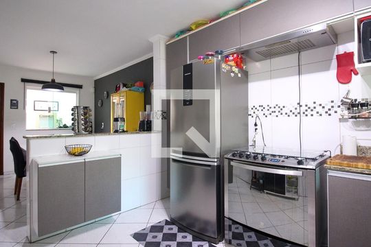 Casa à venda com 3 quartos, 115m² em Vila Santa Clara, São Paulo