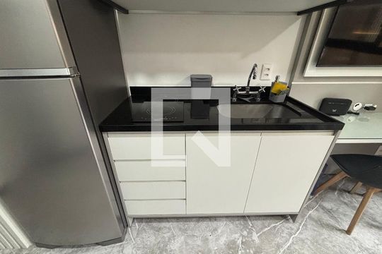 Studio de kitnet/studio para alugar com 1 quarto, 23m² em Indianópolis, São Paulo
