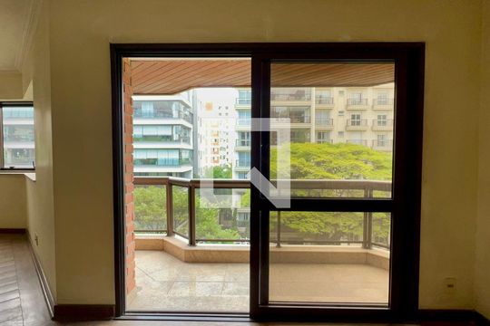 Varanda de apartamento à venda com 3 quartos, 173m² em Jardim Paulista, São Paulo