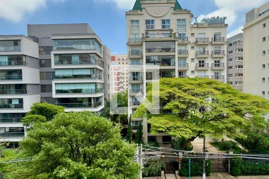 Varanda de apartamento à venda com 3 quartos, 173m² em Jardim Paulista, São Paulo