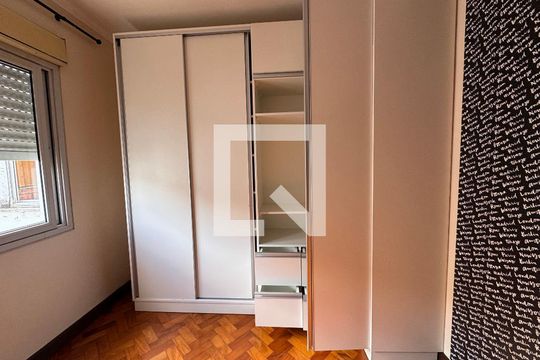 Quarto 1 de apartamento à venda com 3 quartos, 75m² em Centro, São Leopoldo