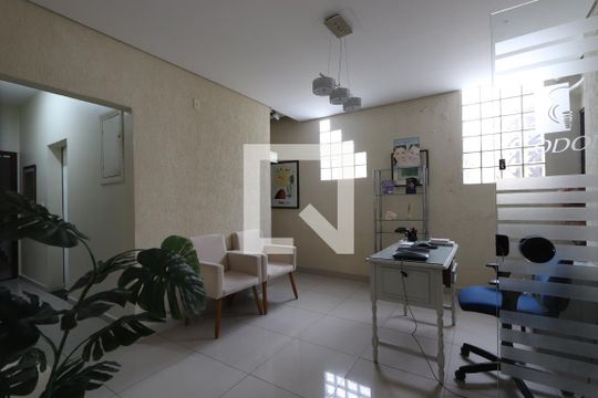 Quarto - frente de casa à venda com 7 quartos, 500m² em Vila California, São Paulo