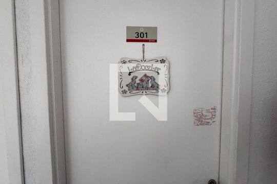Banheiro de apartamento para alugar com 2 quartos, 96m² em Santos Dumont, São Leopoldo