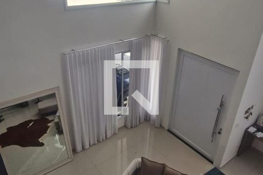 Sala de casa de condomínio para alugar com 3 quartos, 300m² em Jardim Bandeirantes, Sorocaba