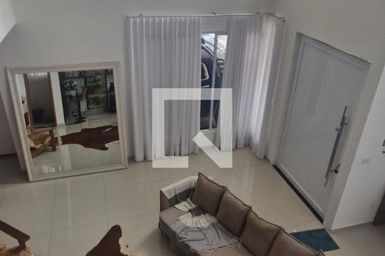 Sala de casa de condomínio para alugar com 3 quartos, 300m² em Jardim Bandeirantes, Sorocaba