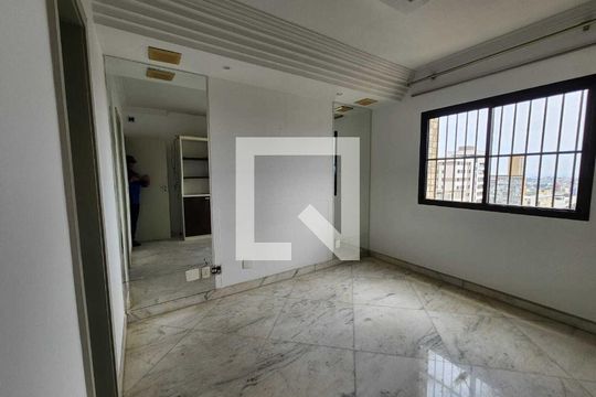 Sala de apartamento para alugar com 3 quartos, 120m² em Centro, Belo Horizonte