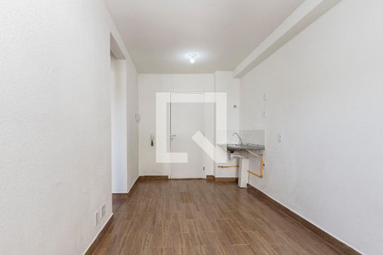 Sala/ Cozinha de apartamento para alugar com 2 quartos, 37m² em Jardim São Luís, São Paulo