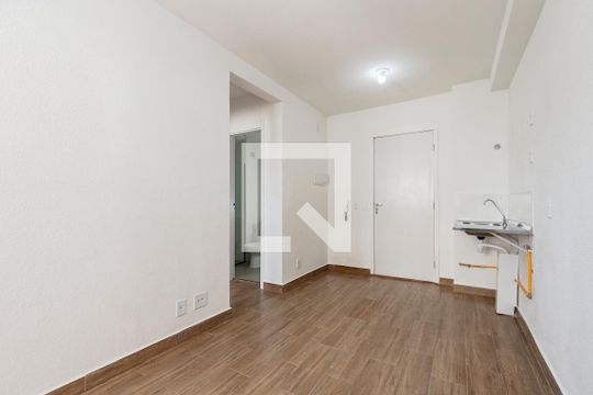Sala/ Cozinha de apartamento para alugar com 2 quartos, 37m² em Jardim São Luís, São Paulo