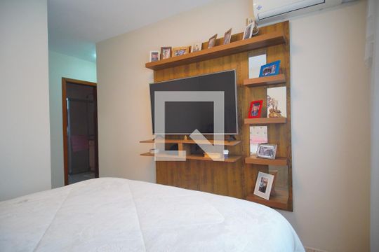 suite de casa à venda com 4 quartos, 251m² em Morro do Espelho, São Leopoldo