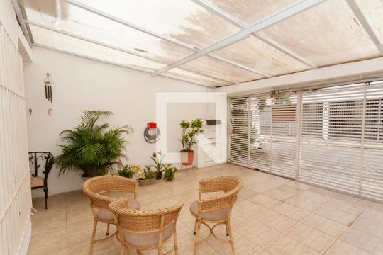 Garagem de casa à venda com 4 quartos, 165m² em Vila Anhanguera, São Paulo