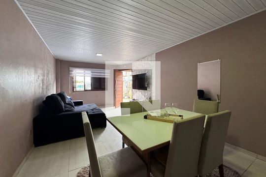 Casa à venda com 3 quartos, 180m² em Rio dos Sinos, São Leopoldo