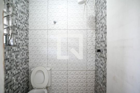 Banheiro de casa à venda com 1 quarto, 60m² em Vila Moraes, São Paulo