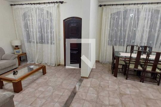 Sala de casa para alugar com 3 quartos, 200m² em Taquara, Rio de Janeiro