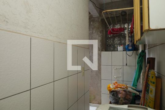 Área de Serviço de casa para alugar com 4 quartos, 170m² em Cidade Antônio Estêvão de Carvalho, São Paulo