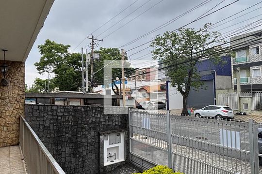 Entrada de casa para alugar com 3 quartos, 375m² em Vila Metalúrgica, Santo André
