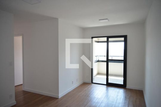 Sala de apartamento para alugar com 2 quartos, 64m² em Parque das Nações, Santo André