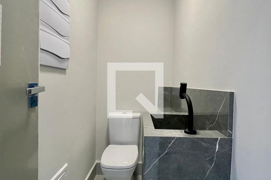 Lavabo de casa de condomínio à venda com 3 quartos, 158m² em Parque Taquaral, Campinas