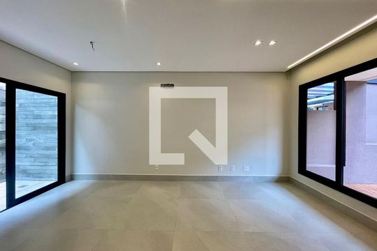 Sala de casa de condomínio à venda com 3 quartos, 158m² em Parque Taquaral, Campinas