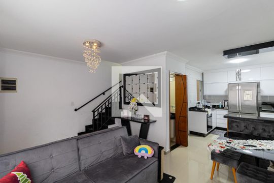 Sala e Cozinha  de casa de condomínio à venda com 3 quartos, 140m² em Vila Guilhermina, São Paulo