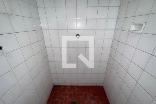 Banheiro Social de casa para alugar com 2 quartos, 90m² em Centro, São Leopoldo