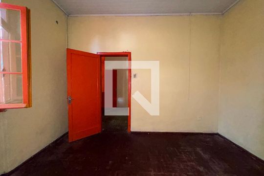Quarto de casa para alugar com 2 quartos, 90m² em Centro, São Leopoldo