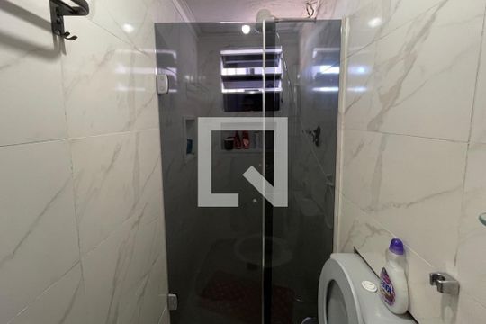 Banheiro de casa à venda com 2 quartos, 70m² em Vila Bela Vista (zona Norte), São Paulo
