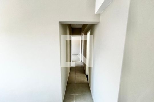 Corredor de apartamento à venda com 2 quartos, 68m² em Vila Aurora (Zona Norte), São Paulo