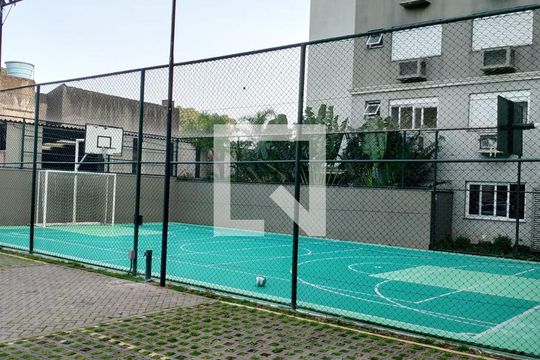Quadra de apartamento para alugar com 2 quartos, 65m² em Glória, Porto Alegre