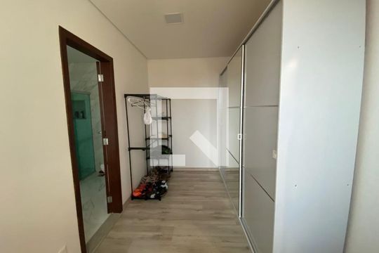 Suíte de casa para alugar com 5 quartos, 2500m² em Nossa Senhora de Lourdes, Lagoa Santa