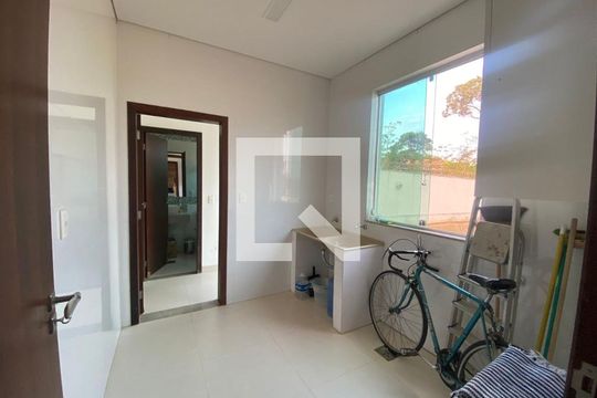 Área de Serviço de casa para alugar com 5 quartos, 2500m² em Nossa Senhora de Lourdes, Lagoa Santa